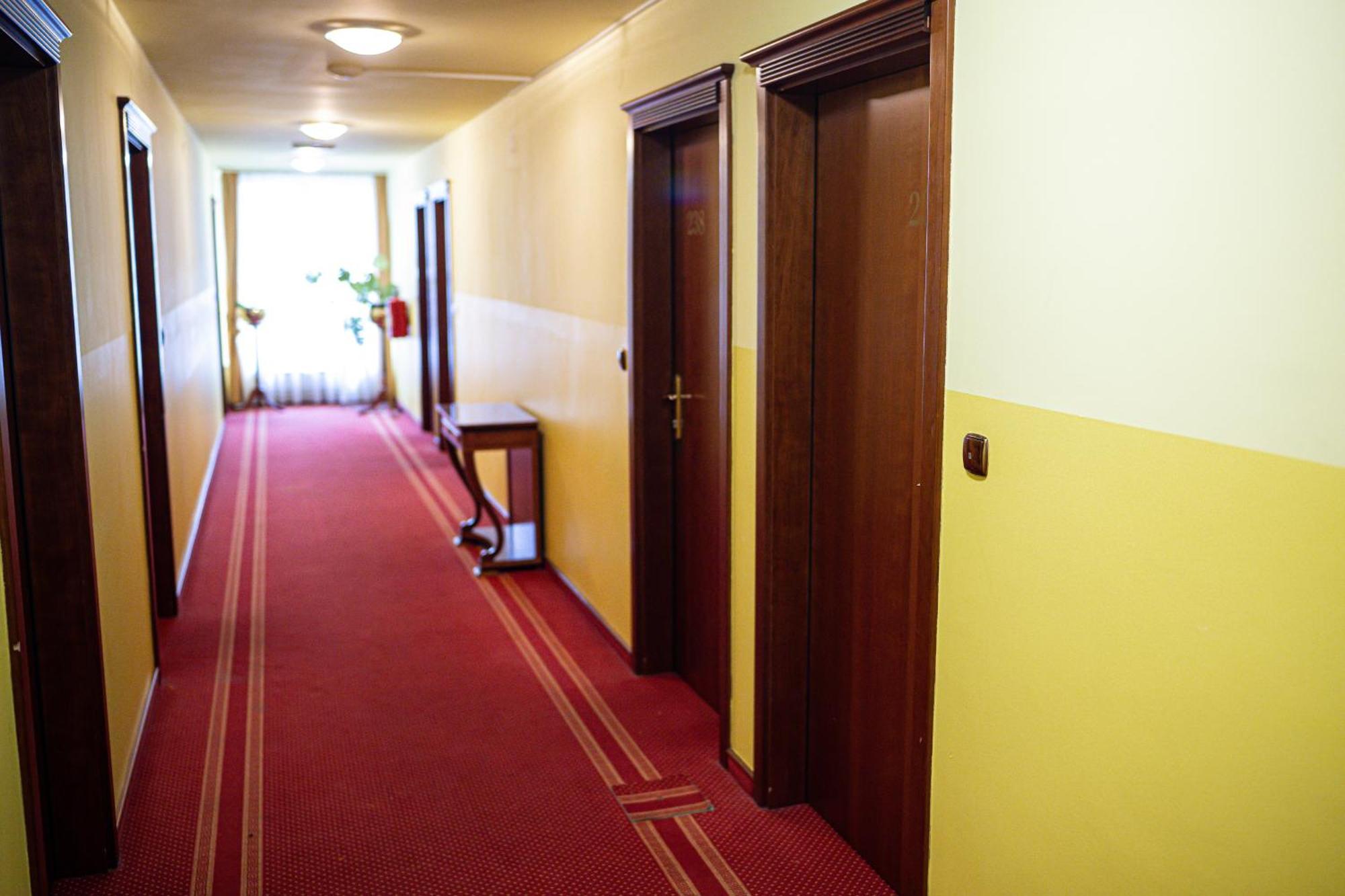 Hotel Zvezda Murska Sobota Luaran gambar