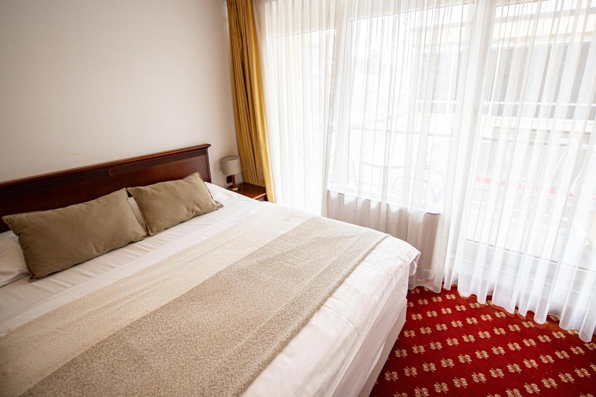 Hotel Zvezda Murska Sobota Luaran gambar