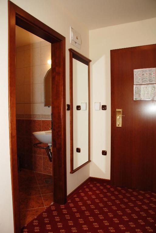 Hotel Zvezda Murska Sobota Bilik gambar