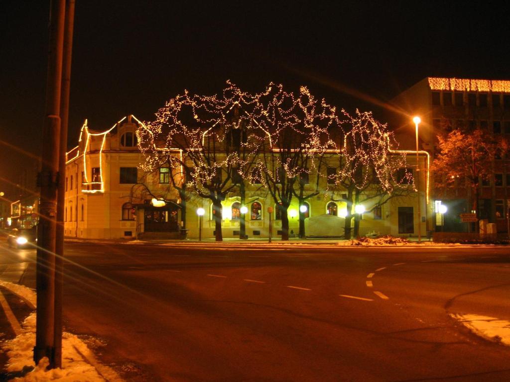 Hotel Zvezda Murska Sobota Luaran gambar
